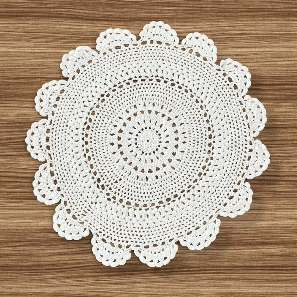 White Crochet Doilies Vtg Pair Round Lace 9.5